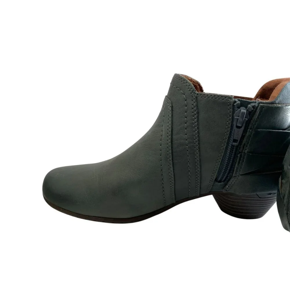 Cobb Hill Leather Ankle Booties Womens 6W Gray Zip‎ Round Toe Block Heel Comfort